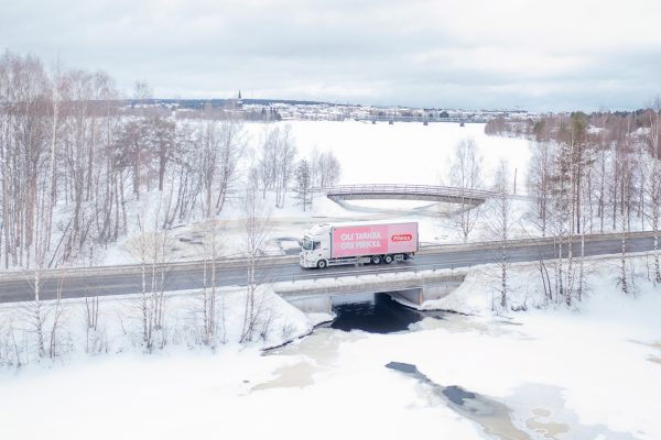 NK Logistiikka – yrityskuvaus, Valokuvaamo Kipinä