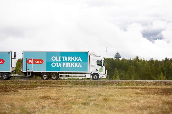 Yrityskuvaus: NK Logistiikka – Valokuvaamo Kipinä