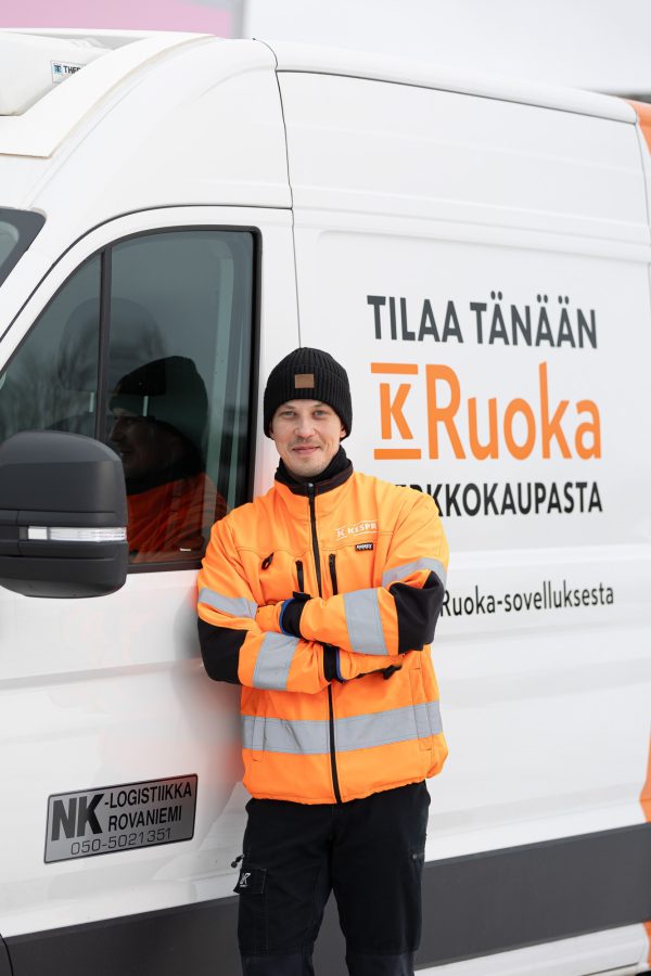 NK Logistiikka – yrityskuvaus, Valokuvaamo Kipinä